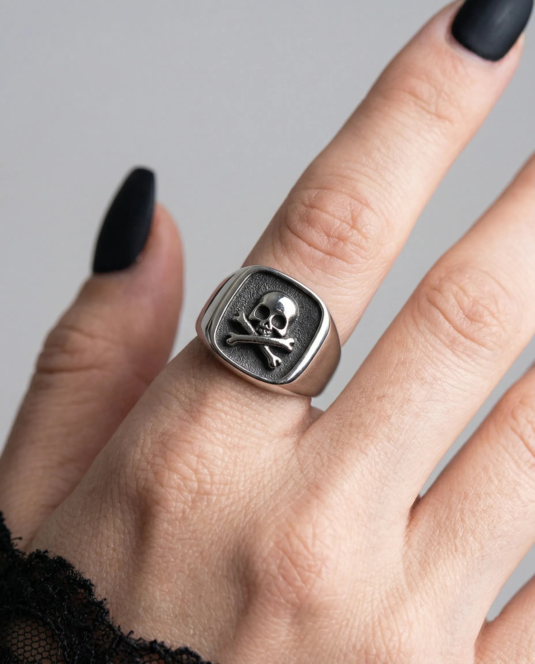 DEADMAN SIGNET RING