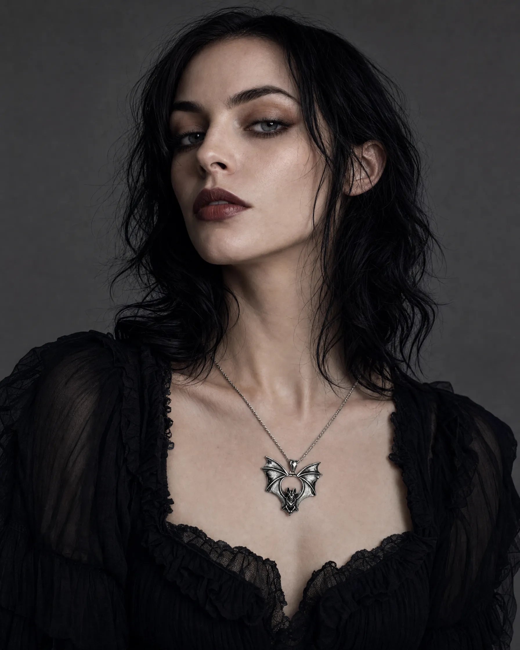 MIDNIGHT GUARDIAN NECKLACE