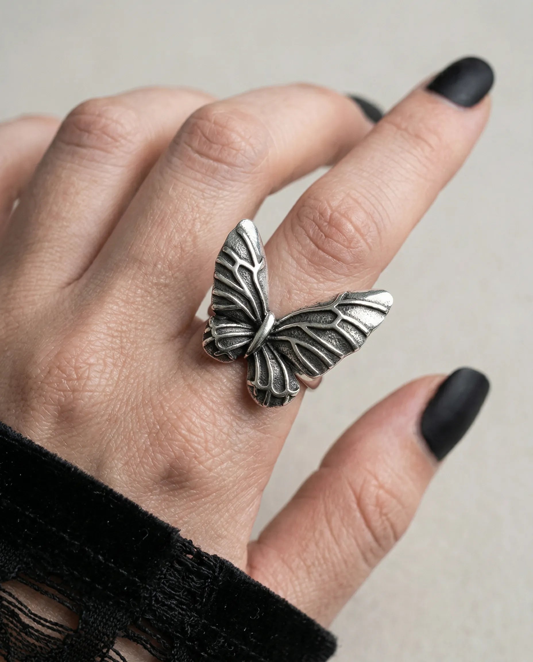 ASHEN WINGS RING