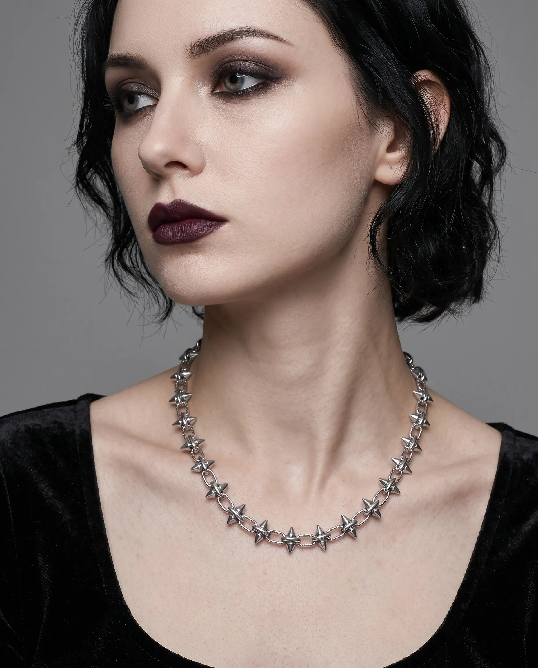 REBEL SPIKE CHAIN NECKLACE