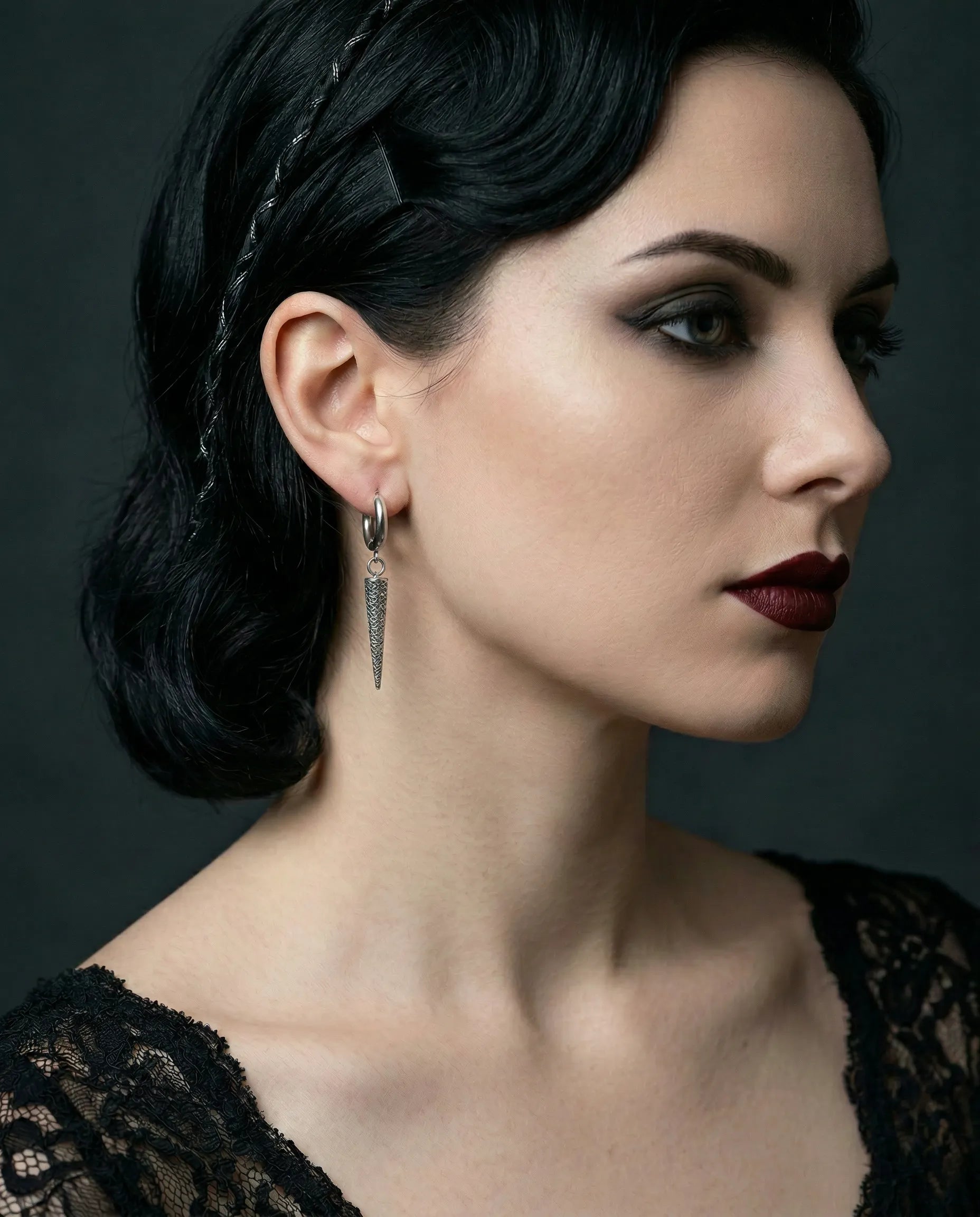 DARKENED SPIKE EARRINGS
