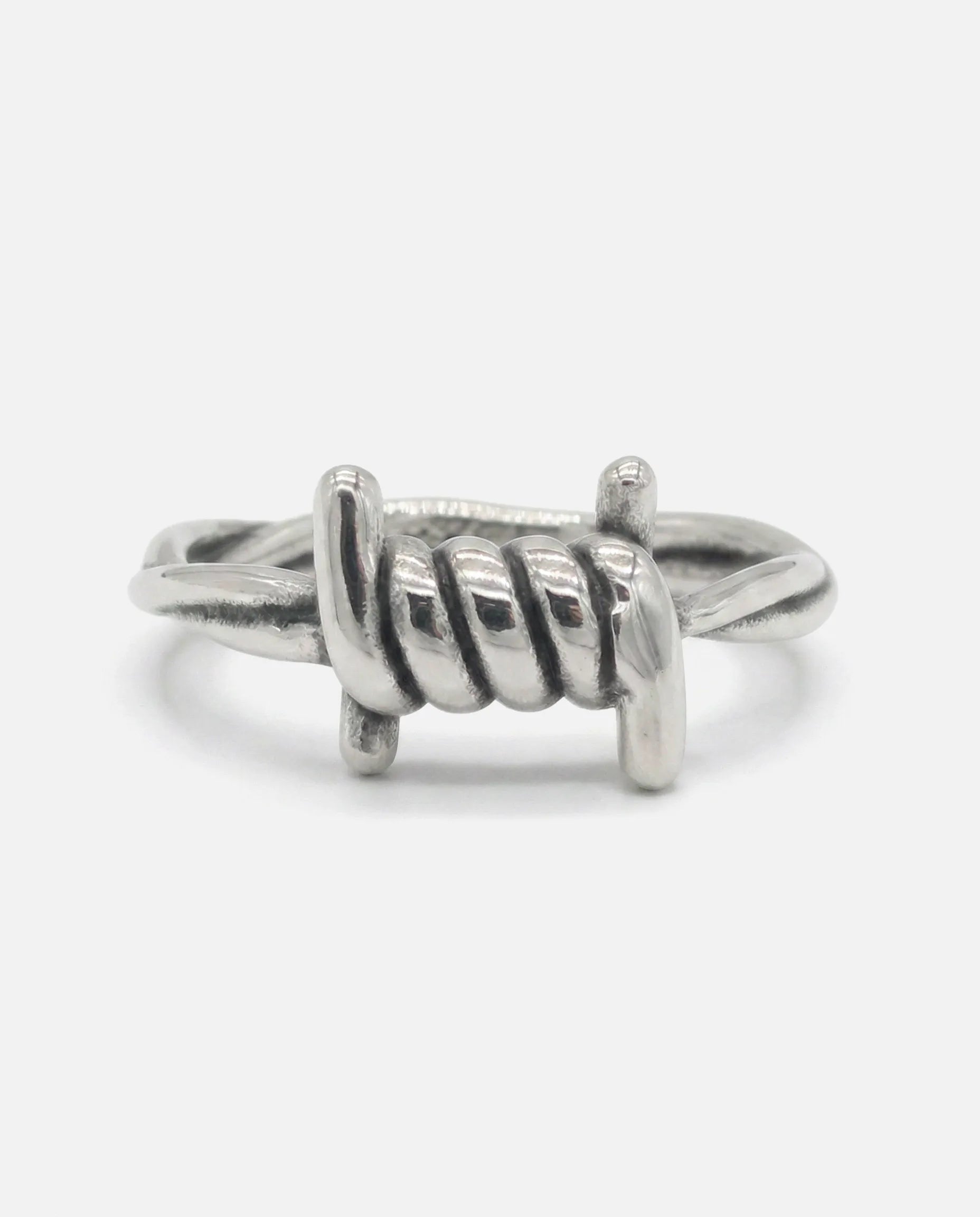 BARBED WIRE RING