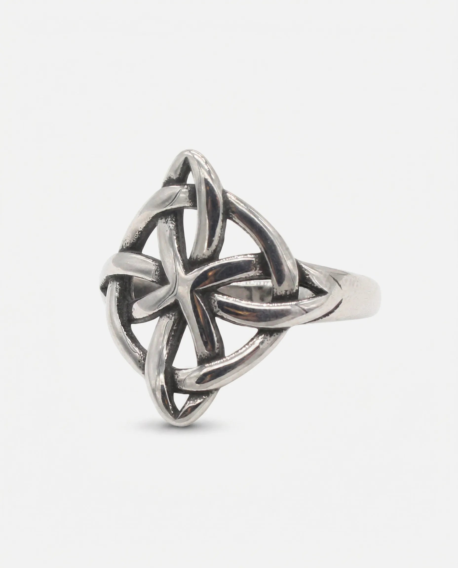 ENDLESS KNOT RING