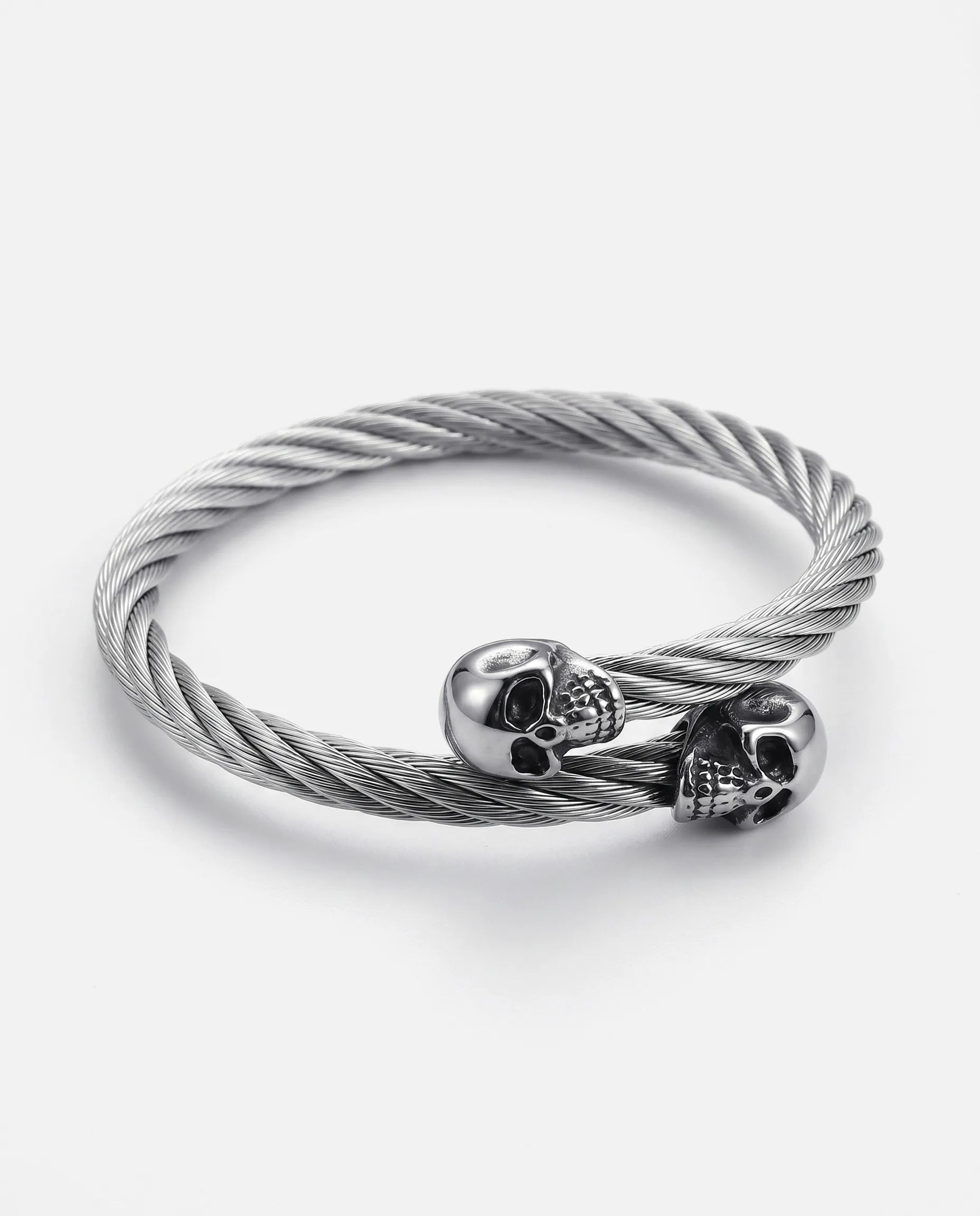 TWIN SKULL CABLE CUFF