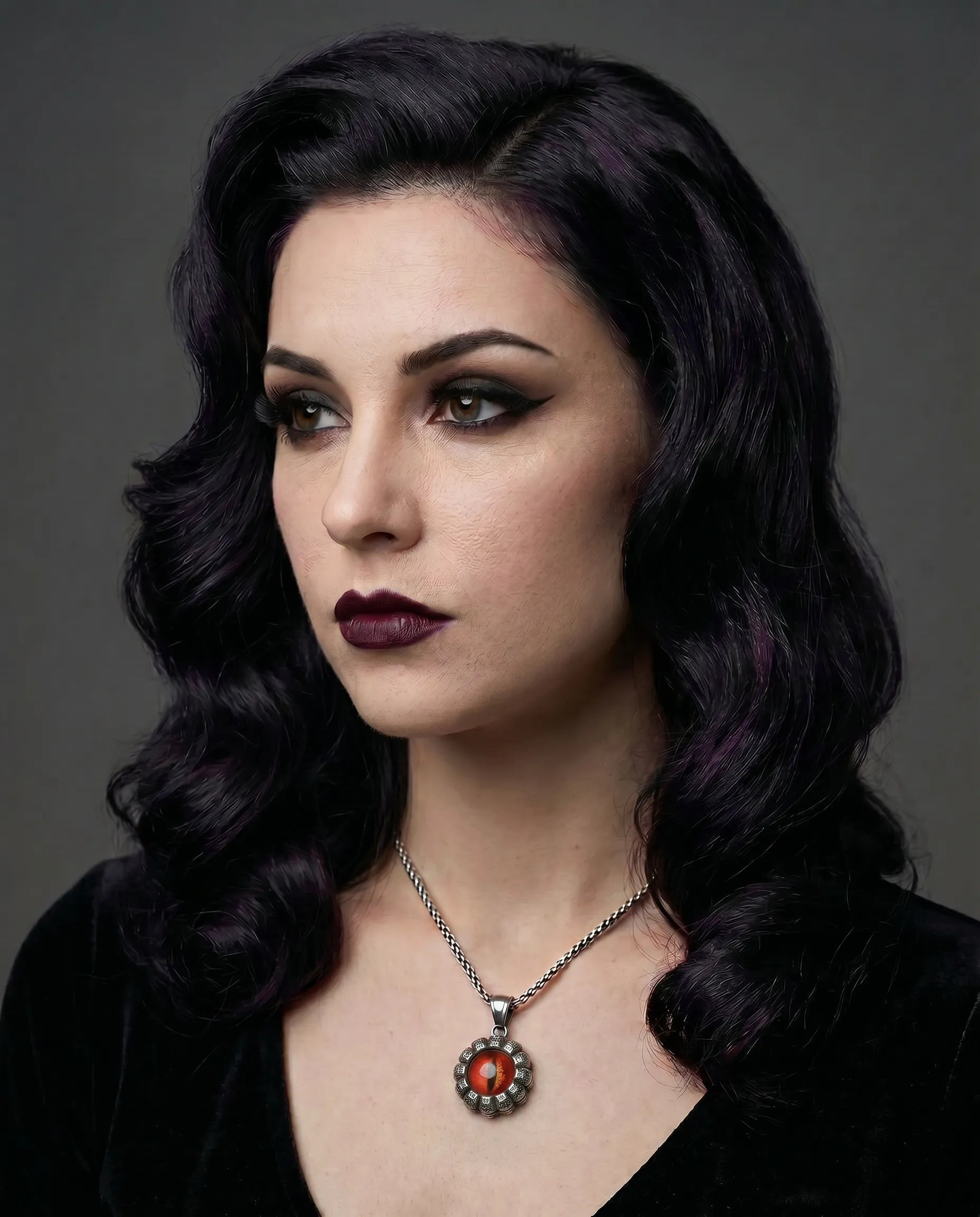 ETERNAL GAZE NECKLACE