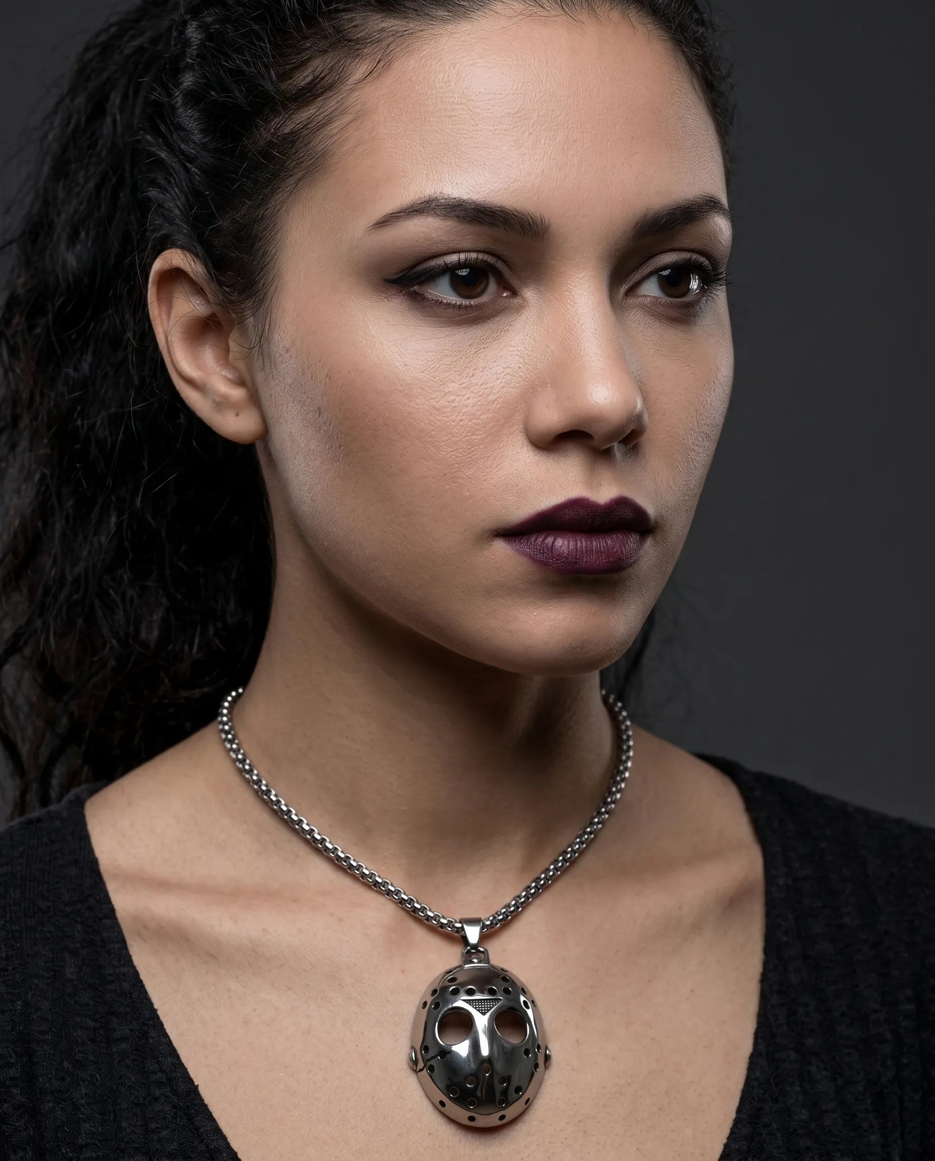 SLASHER MASK NECKLACE