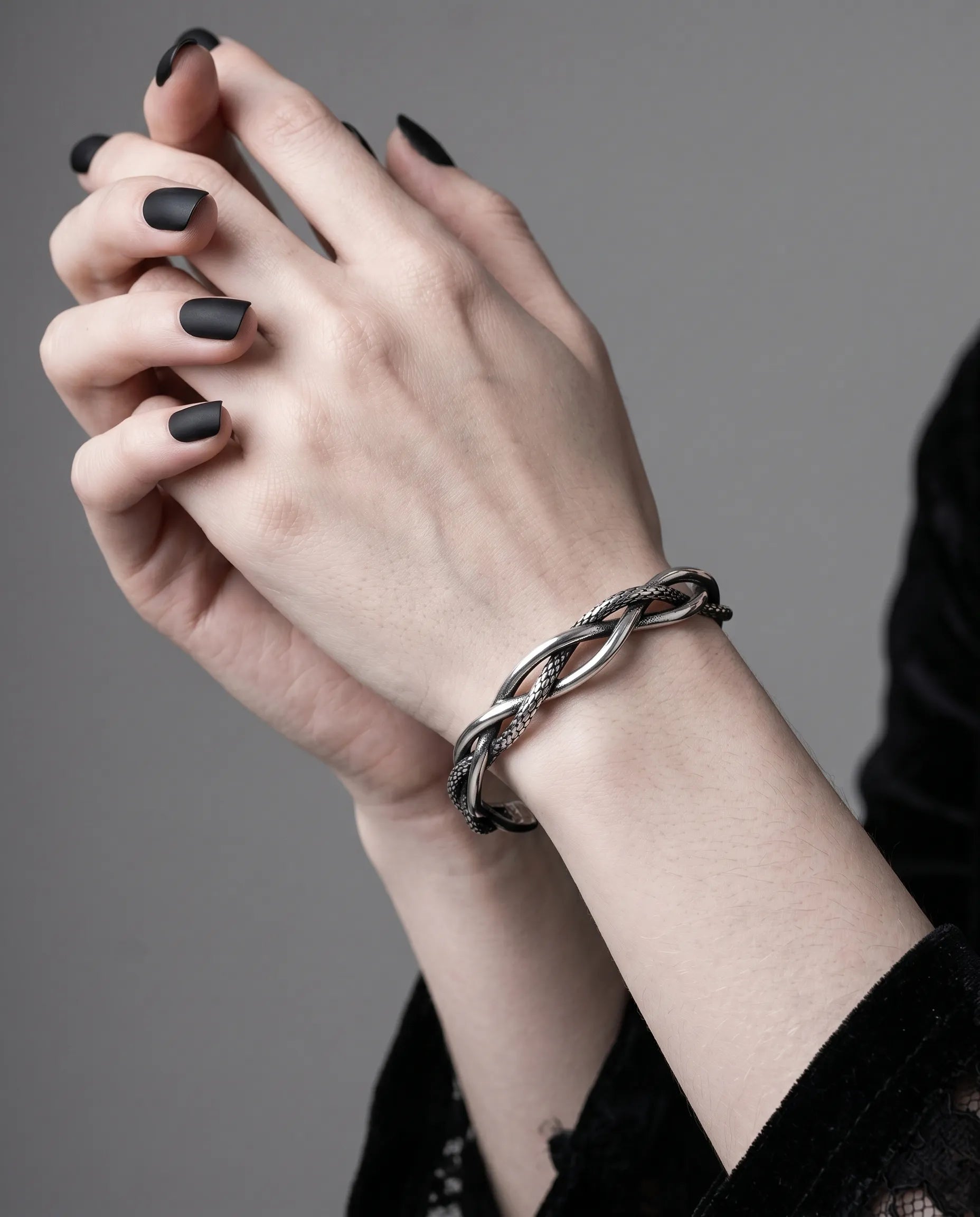 SERPENT VINE CUFF